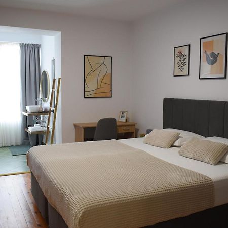 Feels Like Home Studio Apartments - Flh Albania Tirana Exterior photo