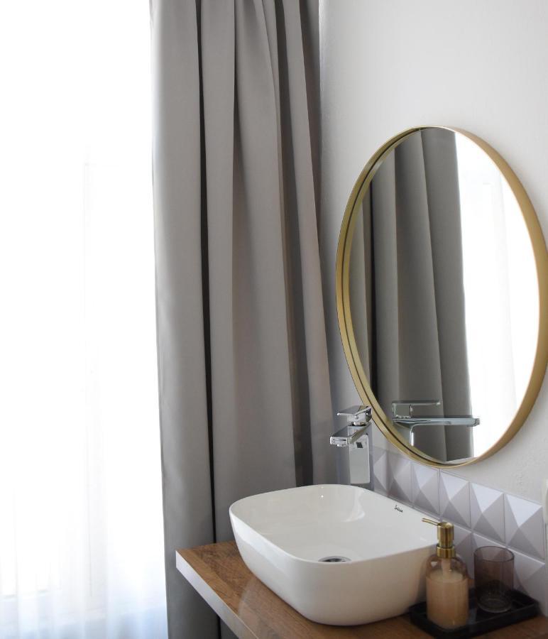 Feels Like Home Studio Apartments - Flh Albania Tirana Exterior photo